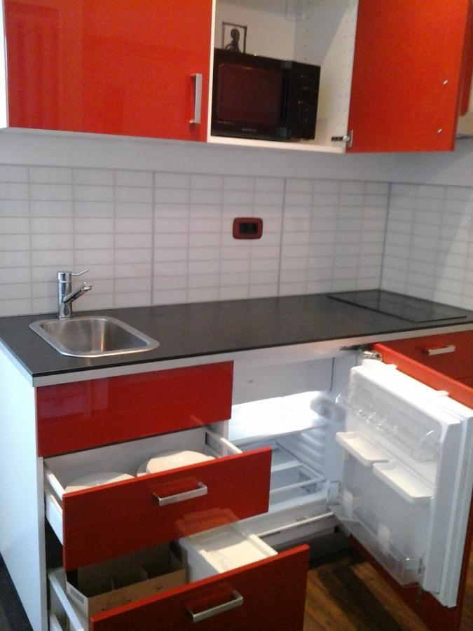 Studio Apartment With A View Of Ban Jelacic Square Zagreb Buitenkant foto